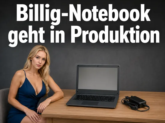 Frau am Tisch mit einem einfachen Notebook und Netzteil