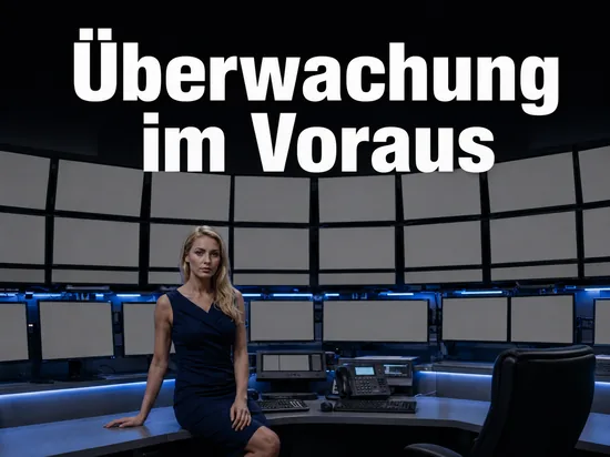 Frau sitzt in einer Leitstelle vor einer Wand aus Monitoren