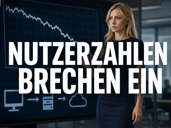 Geschaeftsfrau vor Monitor mit stark fallender Kurve als Symbol fuer sinkende Nutzerzahlen einer Tauschboerse