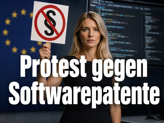 Geschaeftsfrau haelt ein Schild mit durchgestrichenem Paragrafen-Symbol vor einer Europaflagge und einem Monitor mit Programmcode als Symbol fuer den Protest gegen Softwarepatente