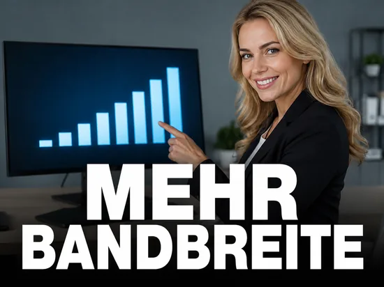 Geschäftsfrau zeigt auf einen Bildschirm mit ansteigenden Balken, Symbolbild für mehr Bandbreite für alle T-DSL-Kunden der T-Com