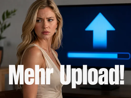 Frau vor einem Monitor mit einer Upload-Geschwindigkeitsanzeige