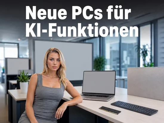 Frau im Büro mit Laptop, Speichermodul und Tastatur